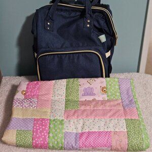Aero Flow Breast Pump Sydney Backpack with baby quilt